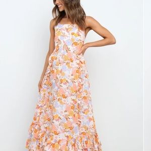 Petal & pup Kallan maxi sundress ☀️